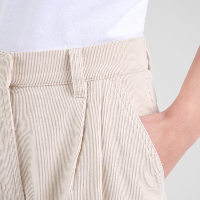 Vickeleby Organic Cotton Corduroy Pleated Trousers in Burgundy Red