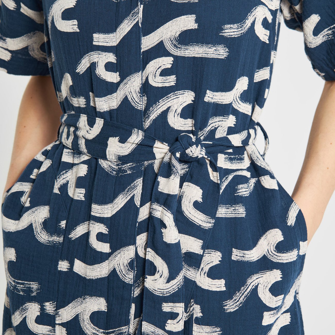 Oreffors Organic Cotton Tied Shirtdress in Brushed Waves