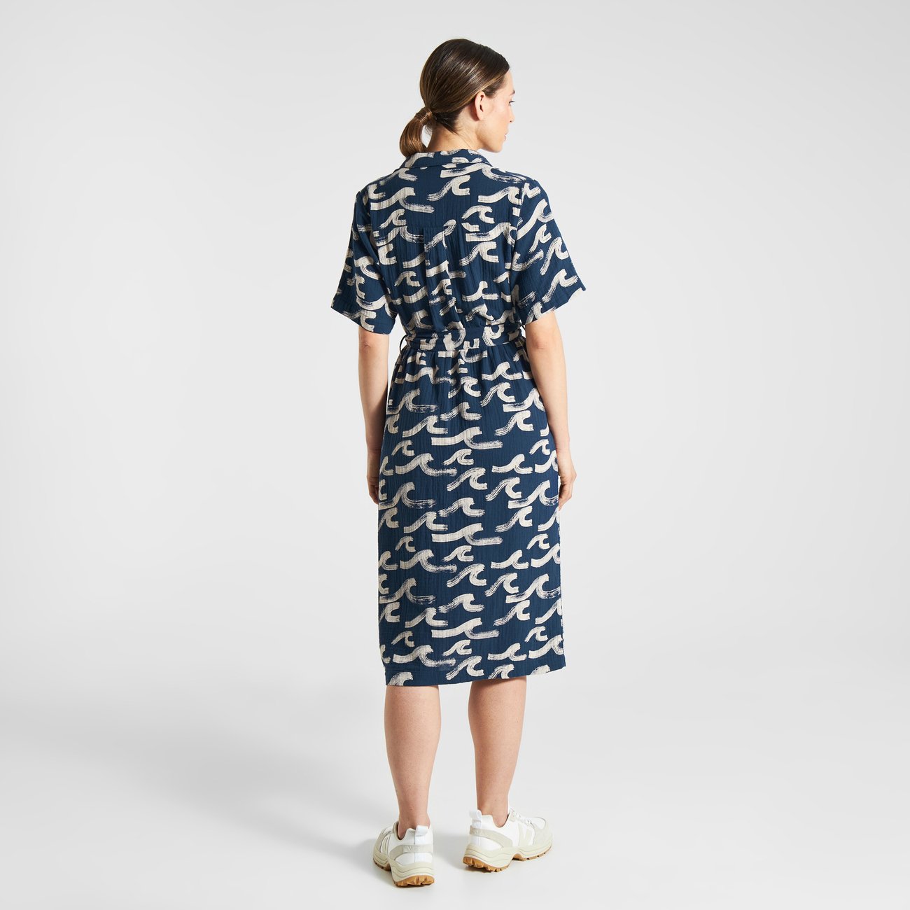 Oreffors Organic Cotton Tied Shirtdress in Brushed Waves