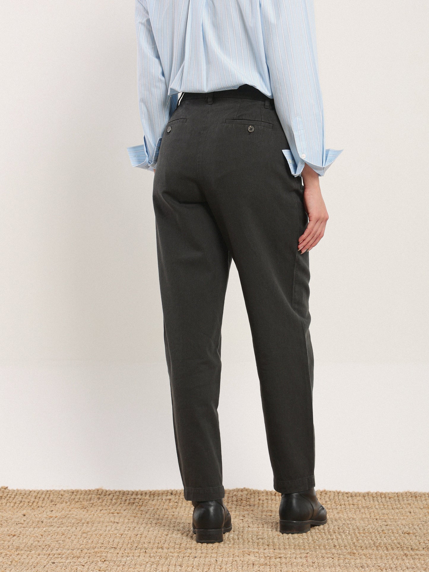 Ranya Pleated Trouser in Nile Silt