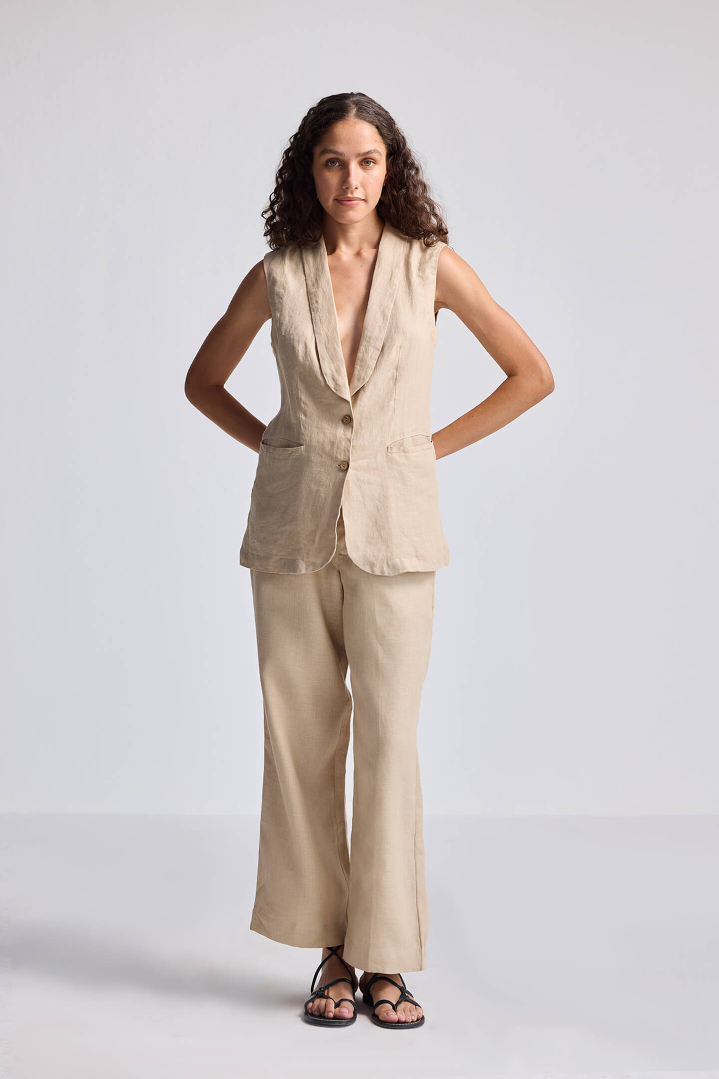 Sleeveless Hemp Vest Jacket in Natural Beige