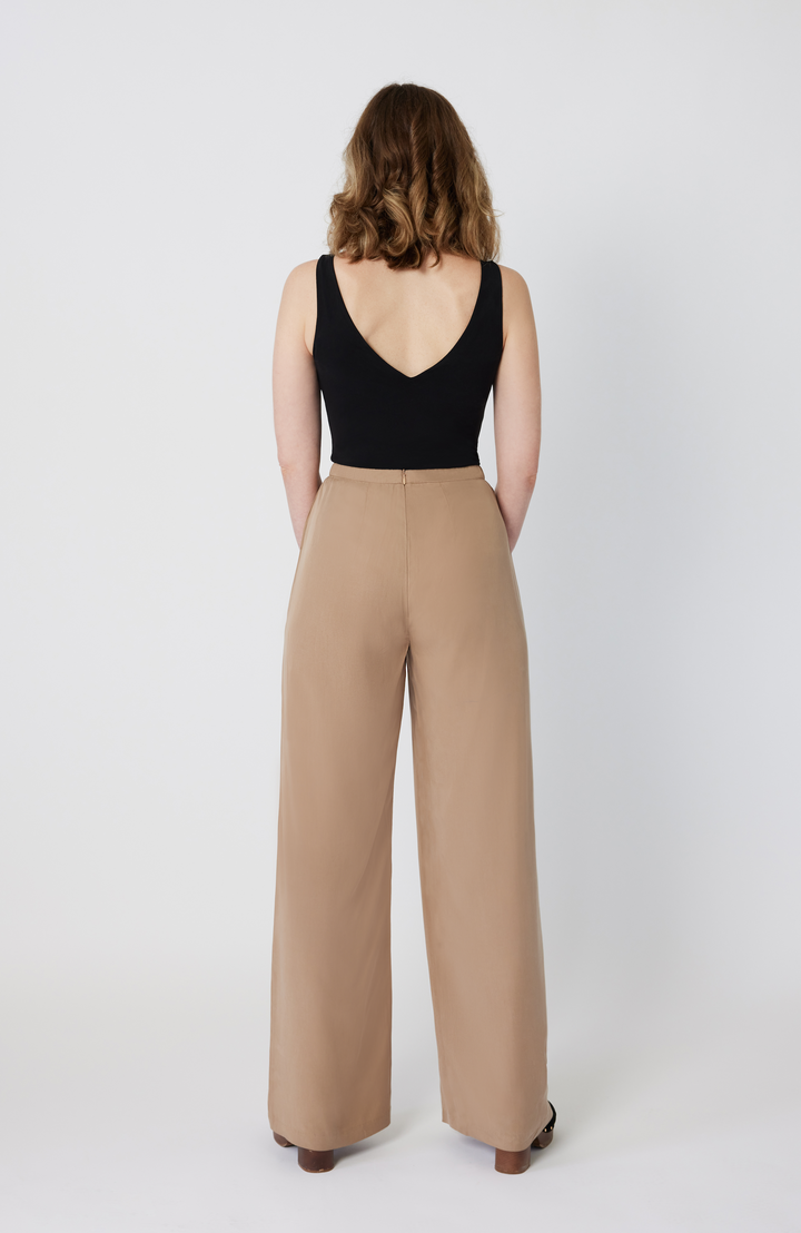 Lyocell Curvy Wide Leg Pants in Mauve