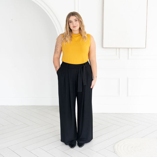 Wanderer Wide Leg Pant in Black