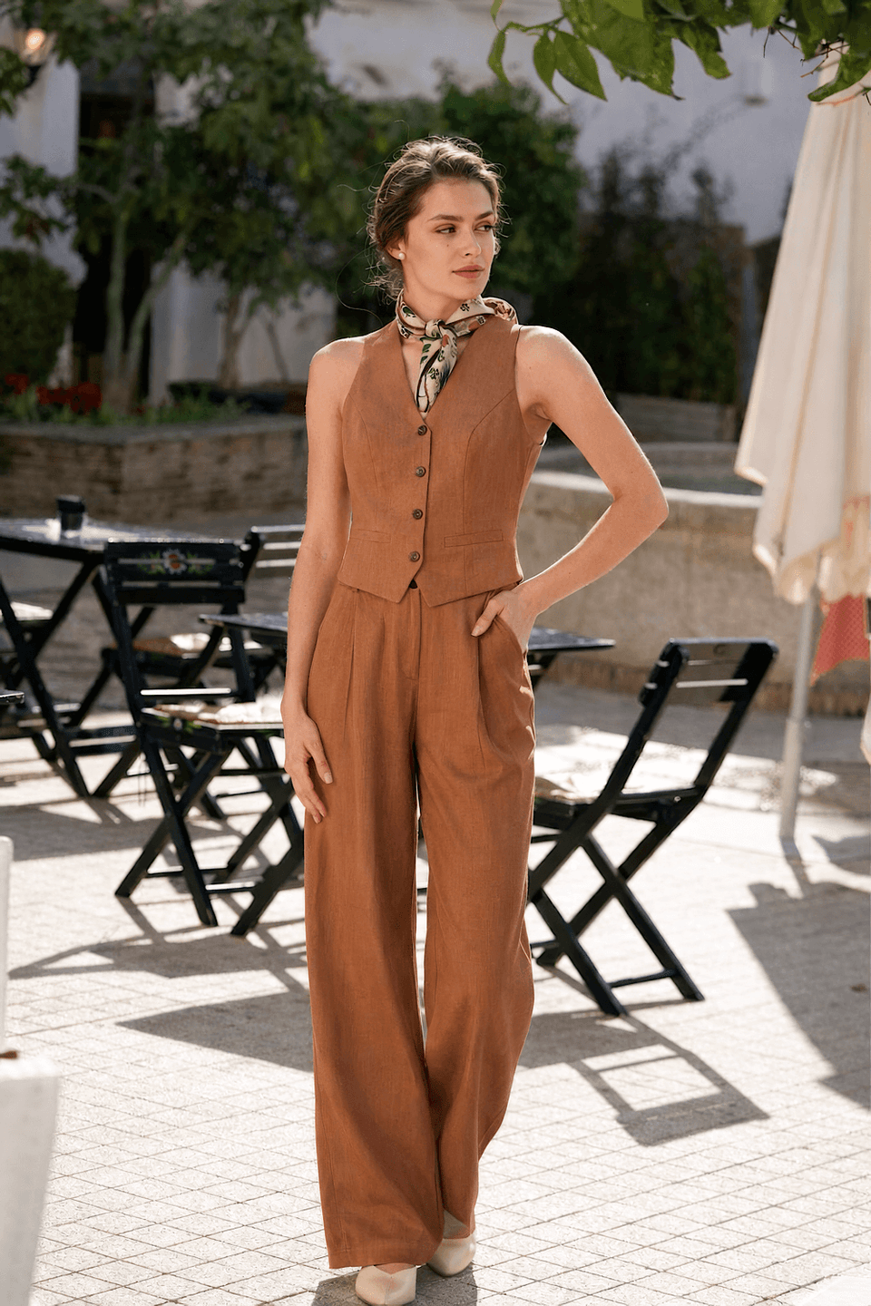 Adele Pants in Brown