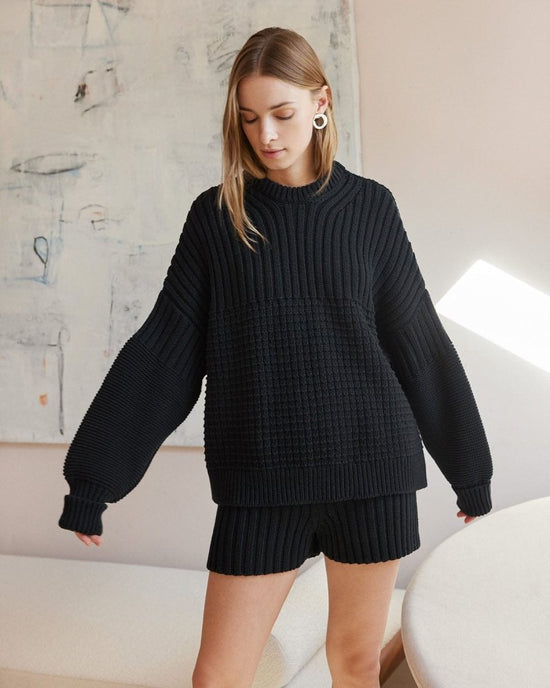 Delčia Cotton Sweater in Black