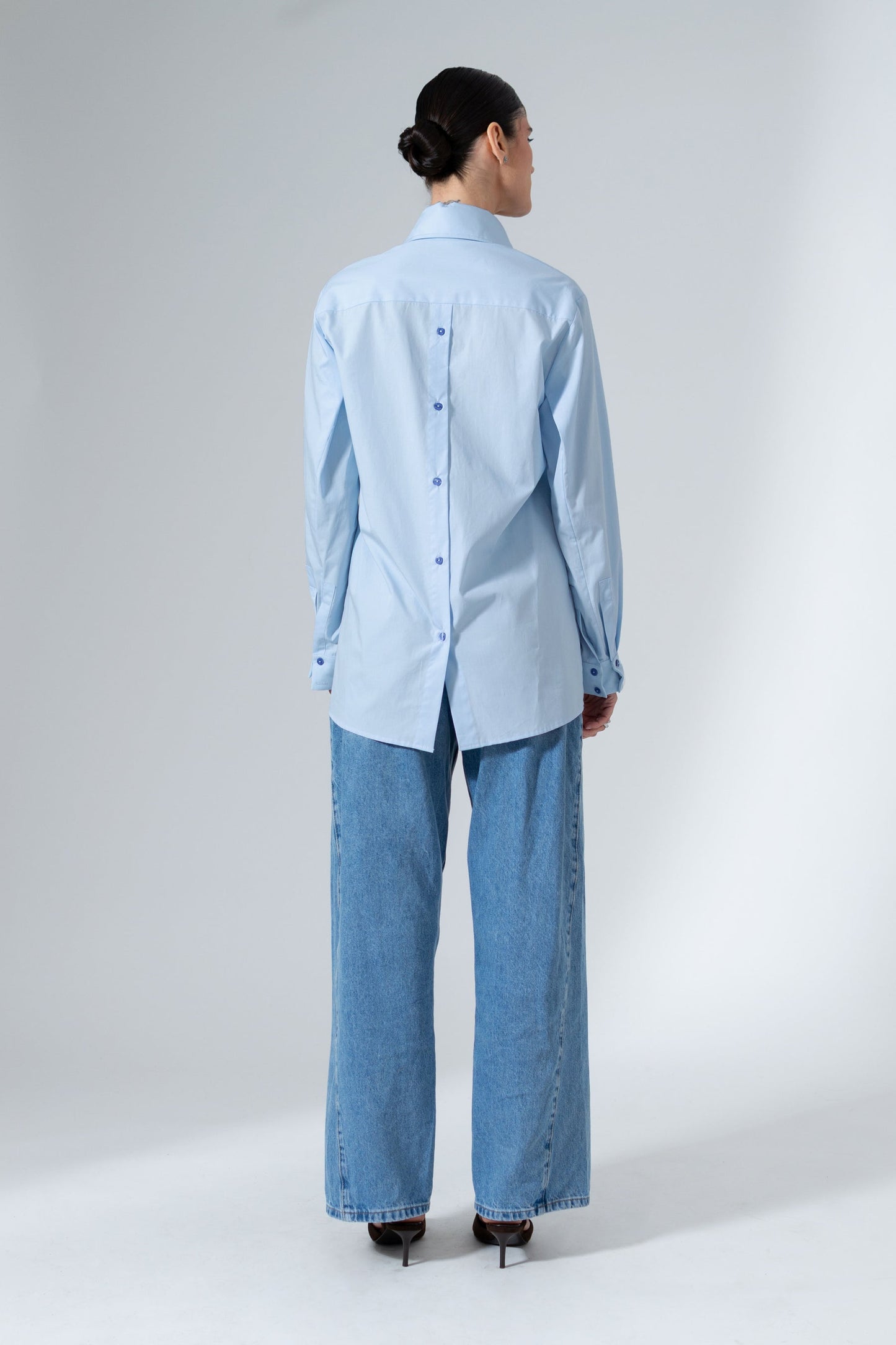 Yve Lightweight Cotton Split Back Button Down
